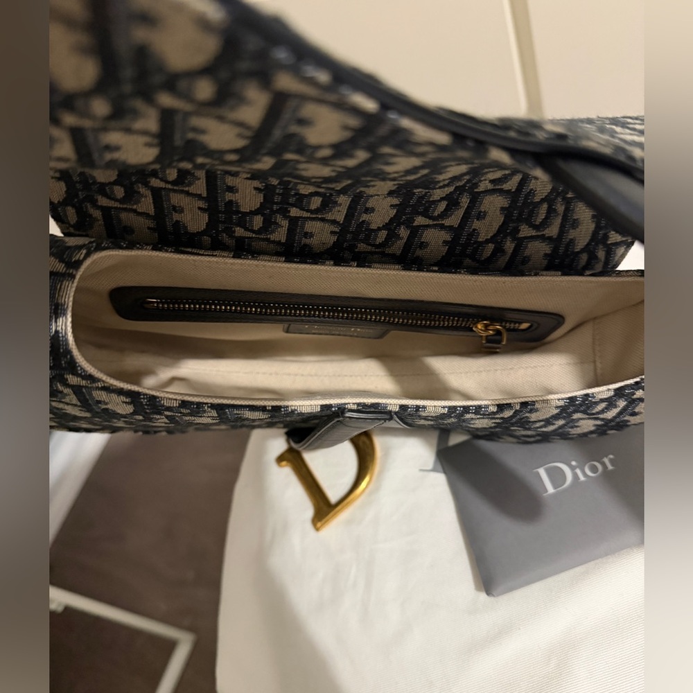 Dior Saddle Bag - Picture 3 of 4